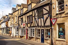 Stunning 2 Bed Cotswold Cottage Winchcombe