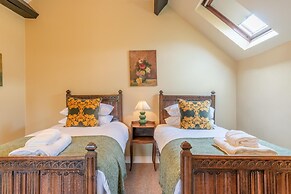 Stunning 2 Bed Cotswold Cottage Winchcombe