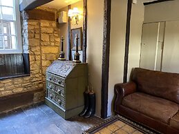 Stunning 2 Bed Cotswold Cottage Winchcombe