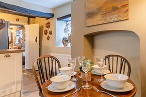 Stunning 2 Bed Cotswold Cottage Winchcombe