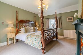 Stunning 2 Bed Cotswold Cottage Winchcombe