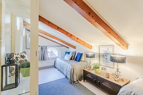 Casa Lucky a Modern Lucca Penthouse