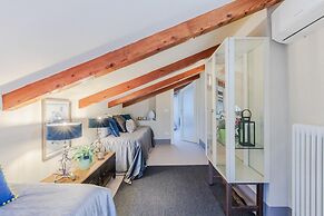 Casa Lucky a Modern Lucca Penthouse