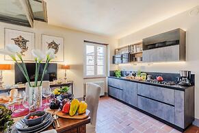 Casa Lucky a Modern Lucca Penthouse