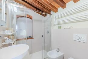 Casa Lucky a Modern Lucca Penthouse