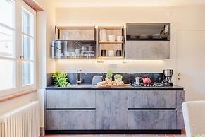 Casa Lucky a Modern Lucca Penthouse