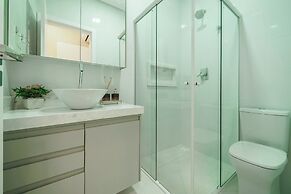 833-Apartamento 2 suítes em Bombinhas