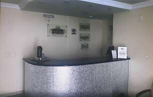 Hotel Monterei