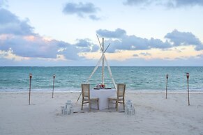 Dreams Flora Resort & Spa - All Inclusive