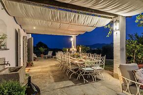 Villa Noa a Private Retreat With View