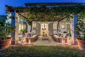 Villa Noa a Private Retreat With View