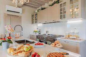 Villa Noa a Private Retreat With View