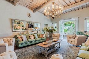 Villa Noa a Private Retreat With View