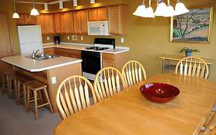 Seven Springs Resort Properties