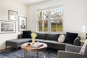 Hart Suite 10 by Avantstay Gorgeous Town House w/ Modern Amenities in 