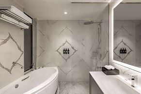 Wyndham Grand Doha West Bay Beach