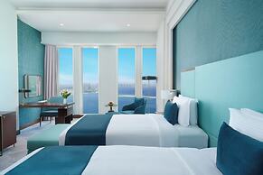 Wyndham Grand Doha West Bay Beach