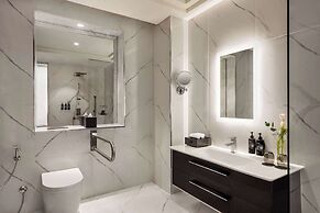 Wyndham Grand Doha West Bay Beach