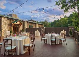 Slopeside Hotel by Seven Springs Resort