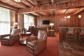 Slopeside Hotel by Seven Springs Resort
