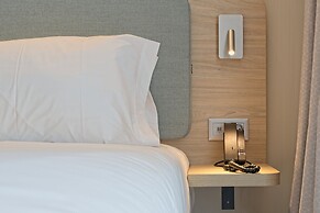 Holiday Inn Express Madrid Airport by IHG