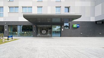 Holiday Inn Express Madrid Airport by IHG