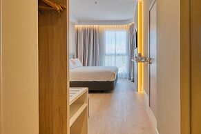 Holiday Inn Express Madrid Airport by IHG