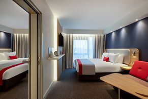 Holiday Inn Express Marne La Vallee Val D Europe by IHG