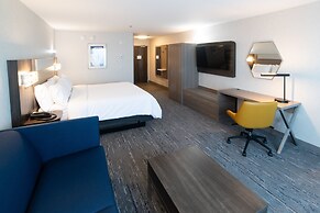 Holiday Inn Express and Suites Moose Jaw by IHG