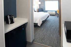 Holiday Inn Express and Suites Moose Jaw by IHG