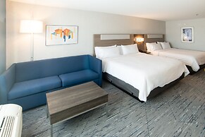 Holiday Inn Express and Suites Moose Jaw by IHG
