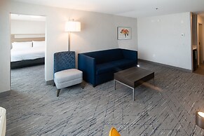 Holiday Inn Express and Suites Moose Jaw by IHG