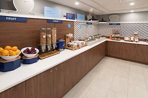 Holiday Inn Express and Suites Moose Jaw by IHG