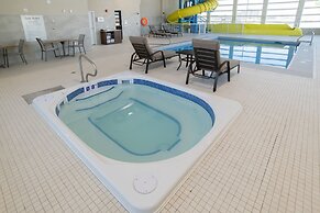 Holiday Inn Express and Suites Moose Jaw by IHG