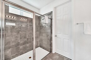 New Decor With Mickey, Nemo, Tinkerbell & Star Wars Rooms! Private Poo