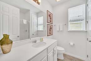 New Decor With Mickey, Nemo, Tinkerbell & Star Wars Rooms! Private Poo