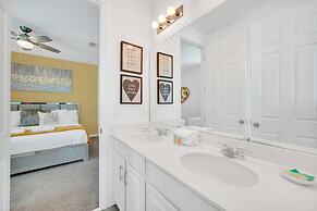 New Decor With Mickey, Nemo, Tinkerbell & Star Wars Rooms! Private Poo