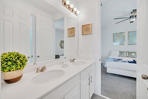 New Decor With Mickey, Nemo, Tinkerbell & Star Wars Rooms! Private Poo