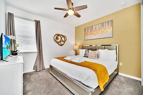 New Decor With Mickey, Nemo, Tinkerbell & Star Wars Rooms! Private Poo