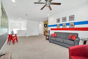 New Decor With Mickey, Nemo, Tinkerbell & Star Wars Rooms! Private Poo