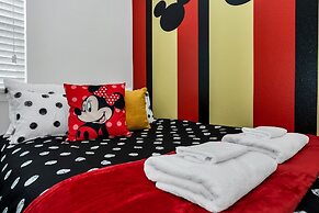 New Decor With Mickey, Nemo, Tinkerbell & Star Wars Rooms! Private Poo