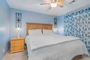 Gathering Place at the Foothills Near Parks!