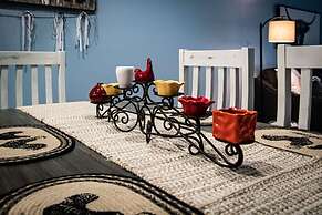 Gathering Place at the Foothills Near Parks!