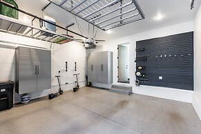 Modern Mountain Retreat