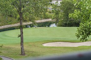 Golf-view Getaway
