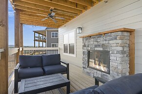 Ingallview at Branson Cove - Indoor Pool