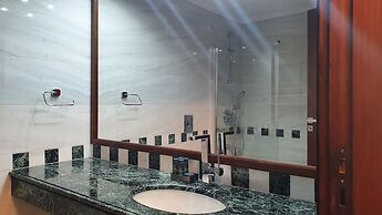 Phaedrus Living: Amorosa 13 Beachside Villa