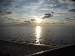 Atlantis 1608 2 Bedroom Condo by RedAwning