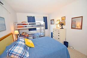 Bridgepoint Ii 5d 2 Bedroom Condo by RedAwning