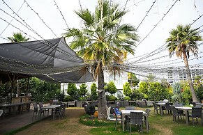 White Country Villages Hotel